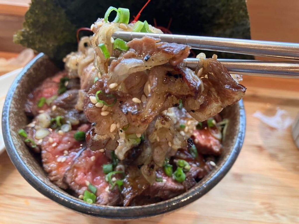 【台中北屯】嵐山熟成牛かつ專売 | 燒肉丼飯牛肉定食推薦！餐廳環境菜單價位介紹