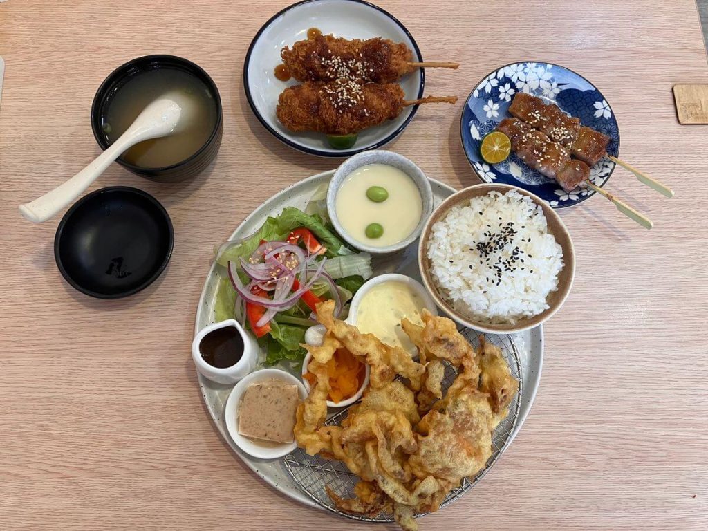 【台中北屯】雲日食事処 | 日式料理定食丼飯推薦！餐廳環境菜單價位介紹