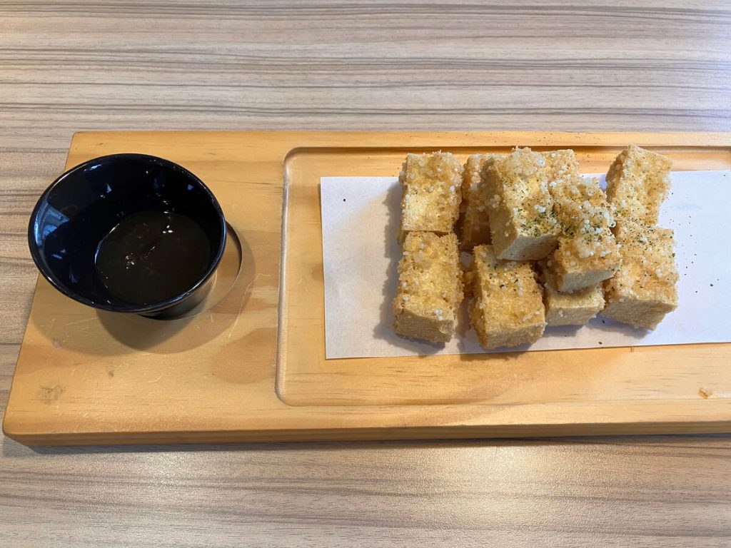 【台中北屯】天利食堂台中青島店 | 嫩絹豆腐鍋推薦！餐廳環境菜單價位介紹