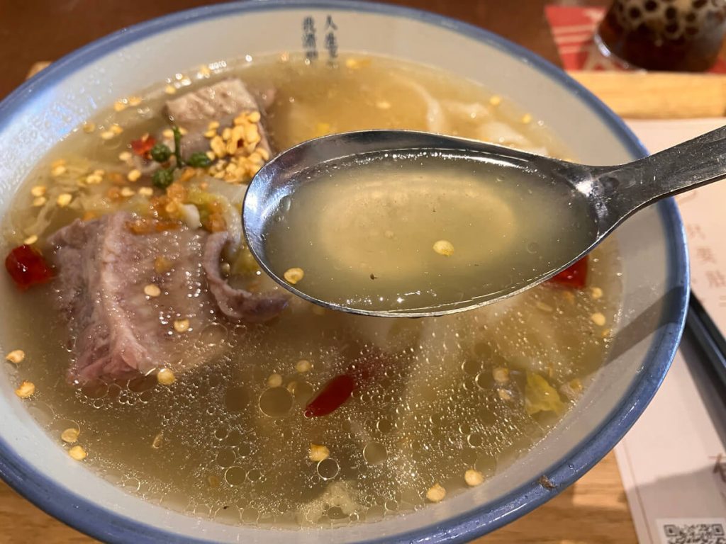 【台中南屯】有春茶館大墩店 | 簡餐台菜與傳統美食推薦！餐廳環境菜單價位介紹