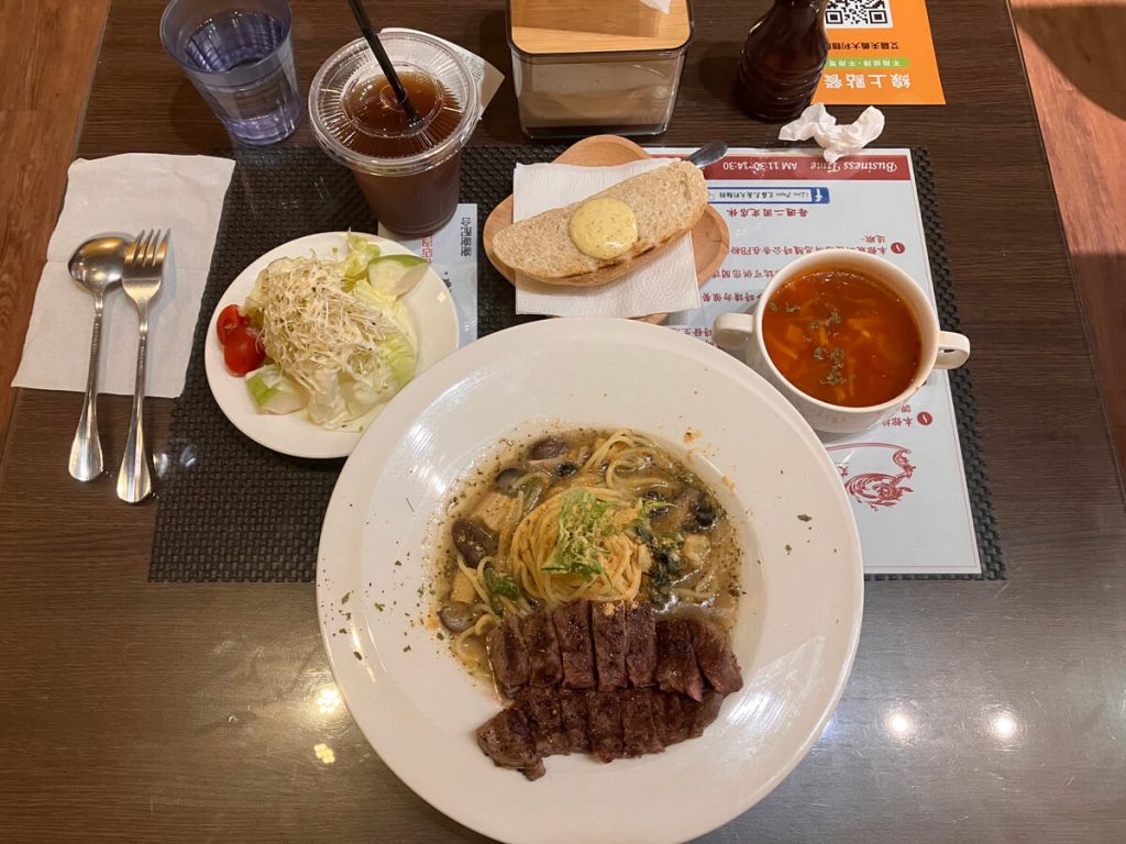 【台中北屯】艾羅夫義大利麵館 I love Pasta Restaurant 義大利麵燉飯推薦！餐廳環境菜單價位介紹