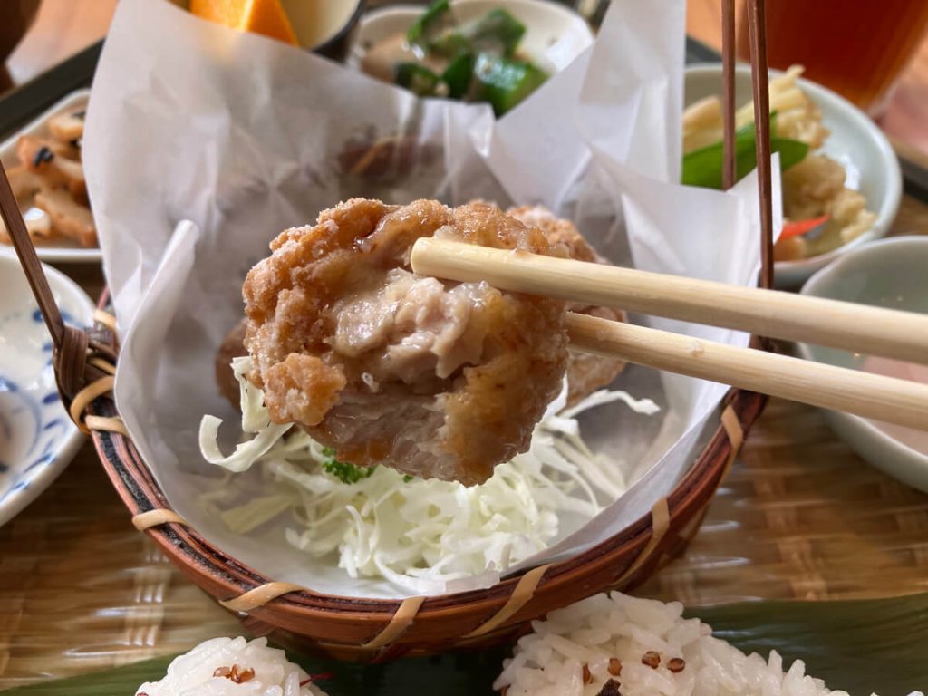 【台中西區】小野食堂 | 日式食堂早午餐 | 飯糰套餐推薦！餐廳環境菜單價位介紹